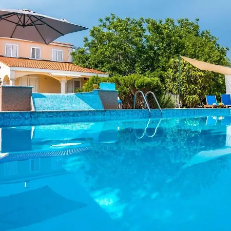 Two , Heated Pool, Sauna Casa vacanze Kaštela