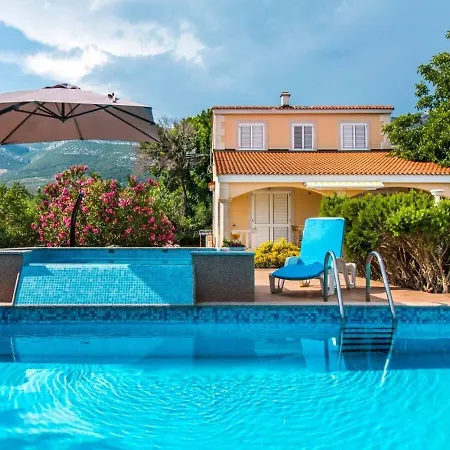 Two , Heated Pool, Sauna Casa vacanze Kaštela