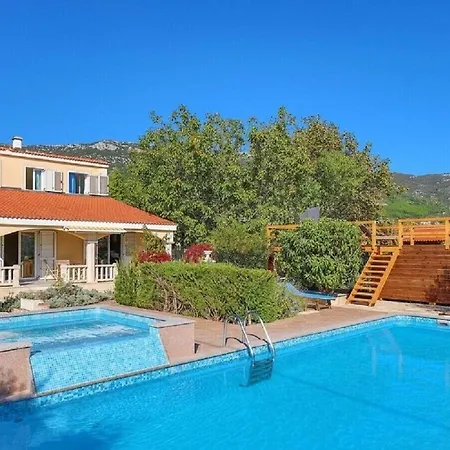 Casa vacanze Two , Heated Pool, Sauna *